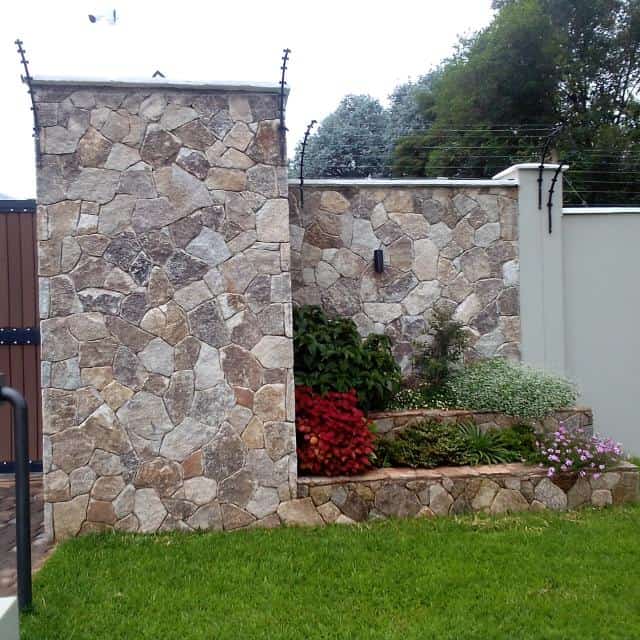 Decorative Stone Wall - Bestkeen Construction Zimbabwe